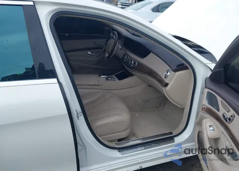 2015 Mercedes-Benz S 550 4Matic z USA, uszkodzony, nr VIN WDDUG8FB8FA156073